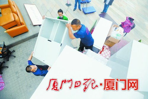 廈門家政服務需求激增，保潔、空調清洗與長途搬家業務繁忙